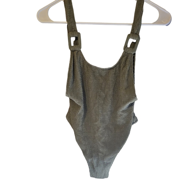 aerie Other - 1Aerie one piece swimsuit size small in green